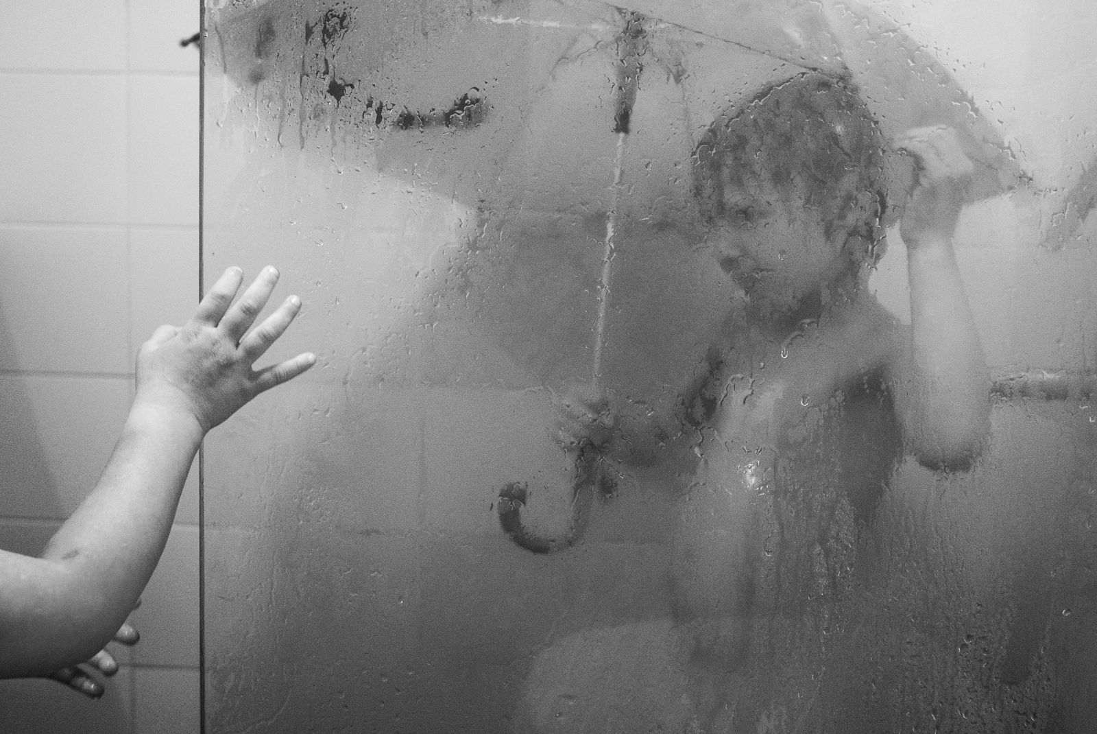 umbrella in the shower 2019